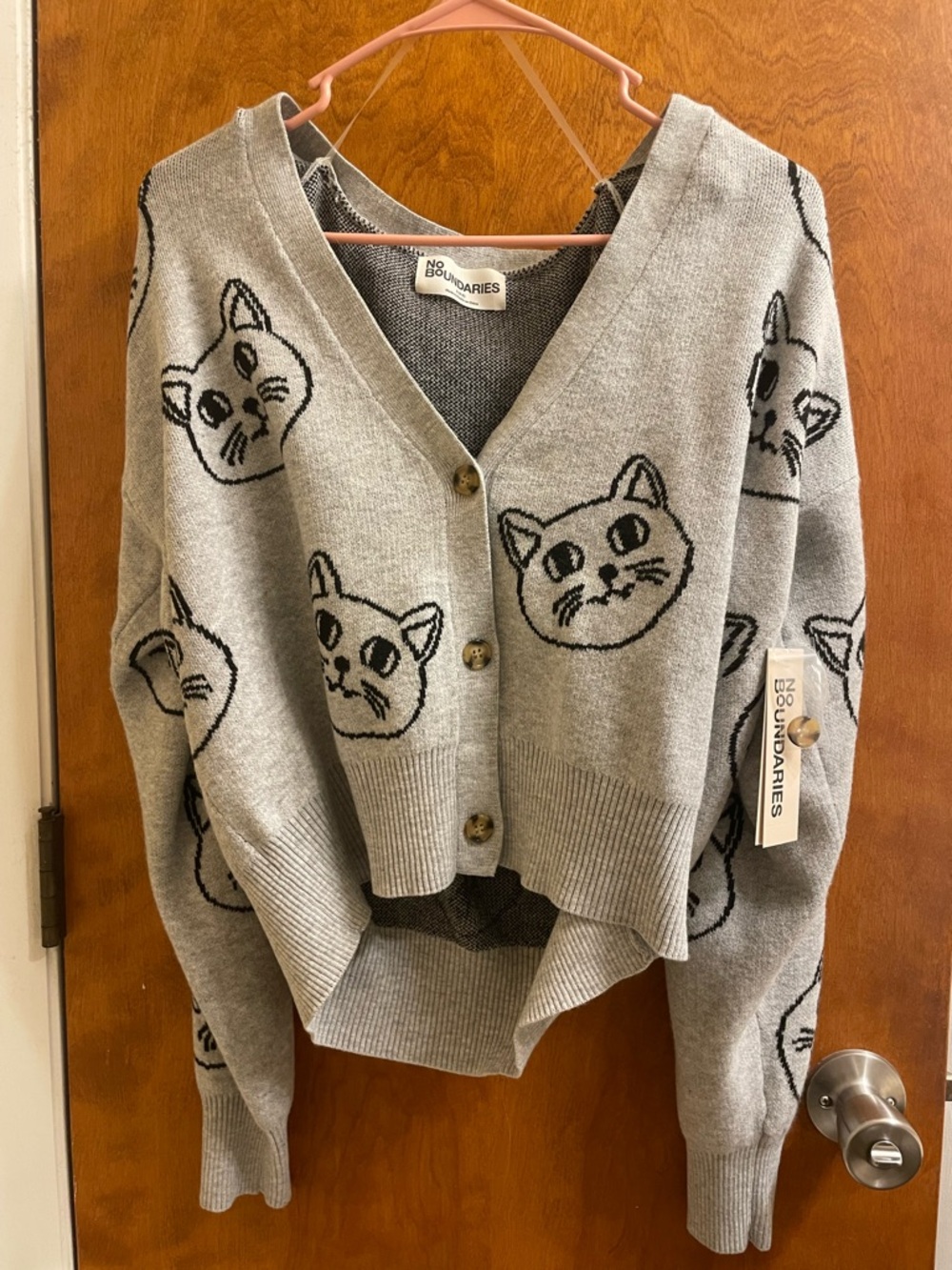 NWT No Boundaries Cropped Cat Sweater